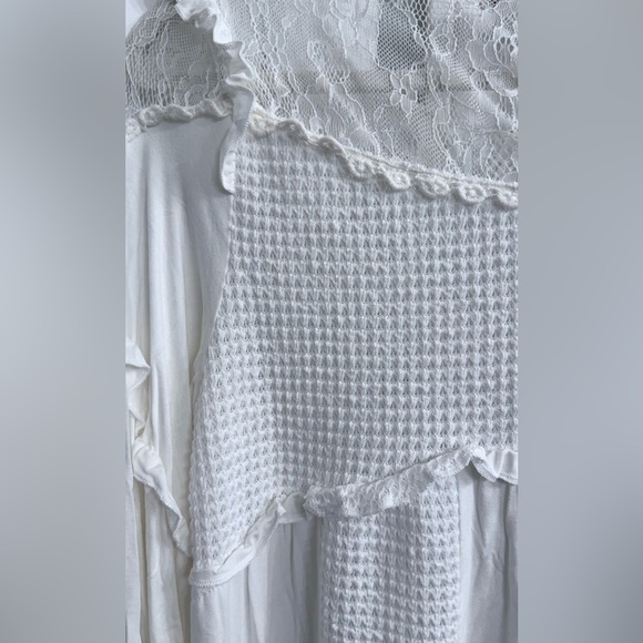 Pol - White Lace tunic dress or Top - Picture 11 of 11